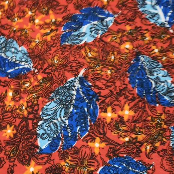 🔥3 for $15🔥 Lularoe "Irma" Tunic - Picture 2 of 2